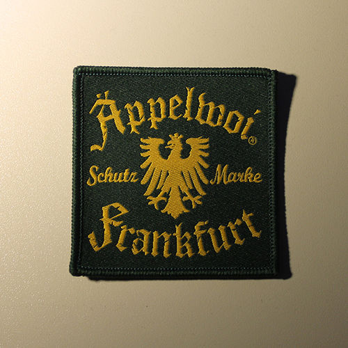 Aufnäher "Äppelwoi-Frankfurt Schutzmarke", flaschengrün-gelb
